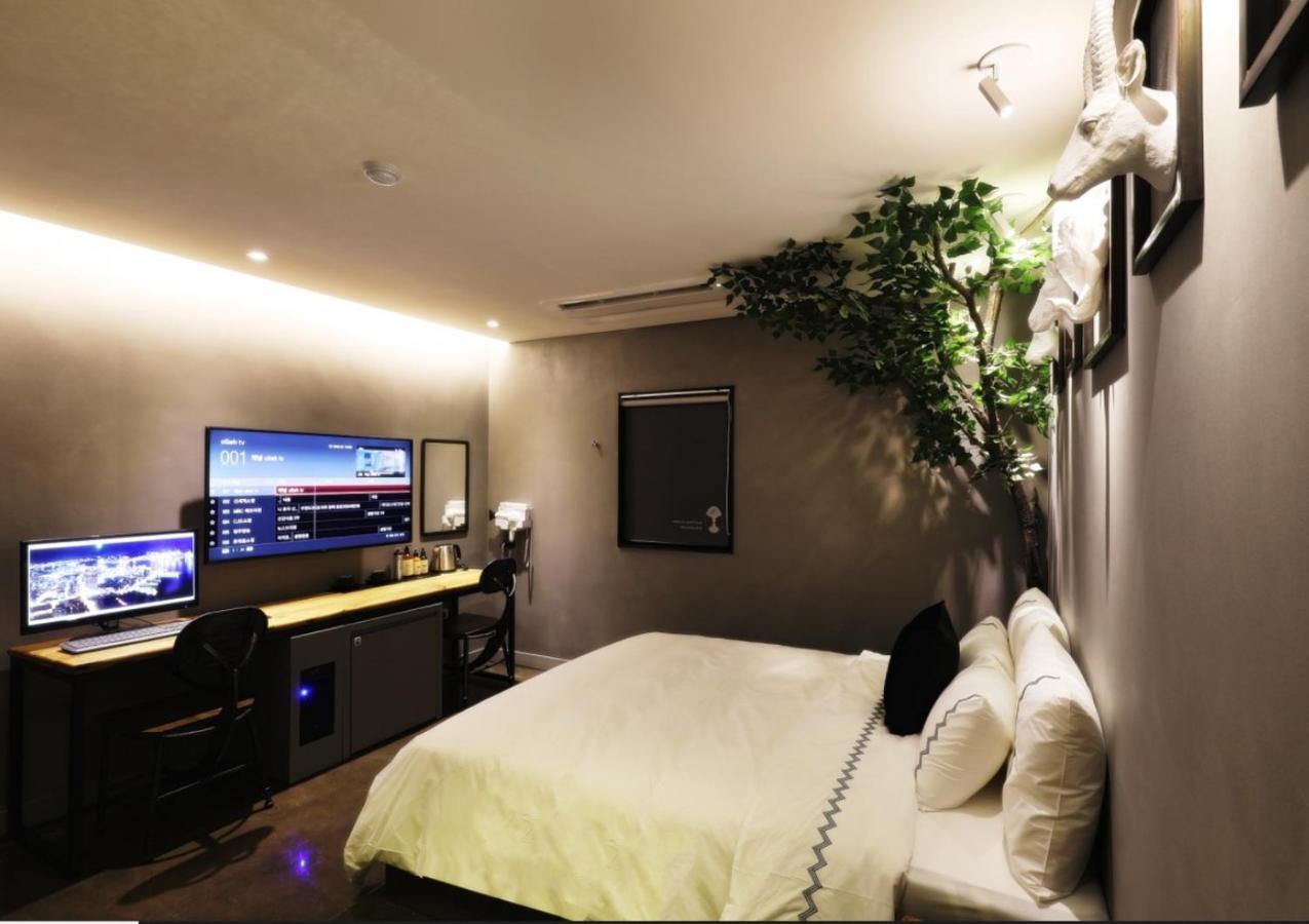 Mari Hotel Cshongdzsu Kültér fotó